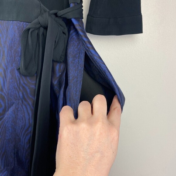 DVF Diane von Furstenberg JEWEL Shadow Blue Black Silk Combo Wrap Dress Size 0 - Picture 10 of 13